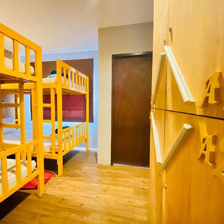 Frutta Hostel Patong ภายนอก รูปภาพ