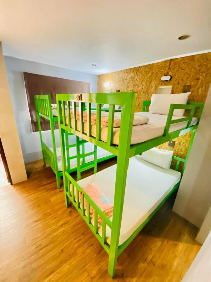 Frutta Hostel Patong ภายนอก รูปภาพ