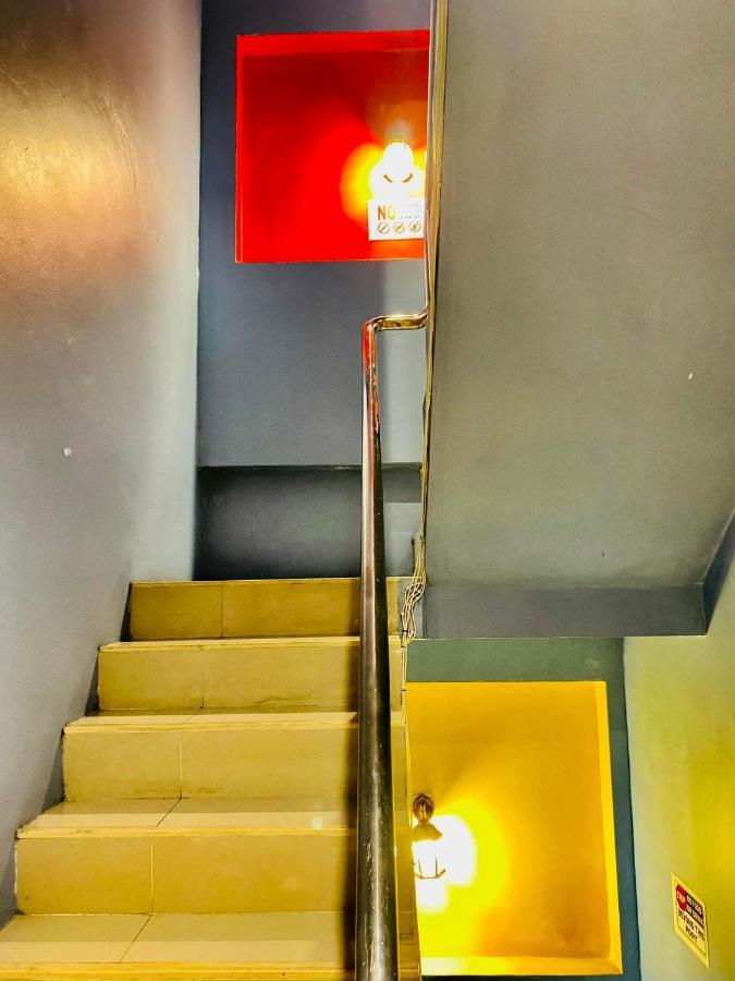 Frutta Hostel Patong ภายนอก รูปภาพ