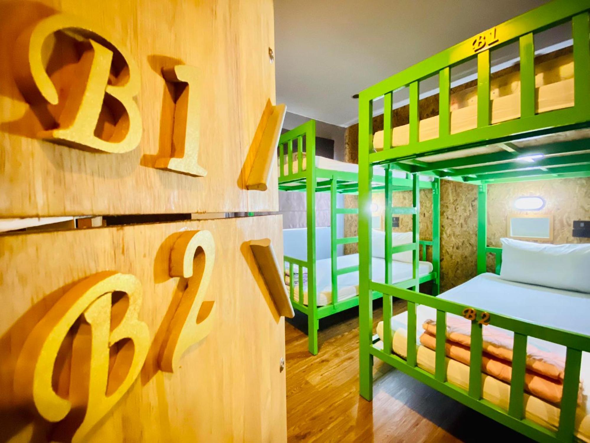 Frutta Hostel Patong ภายนอก รูปภาพ